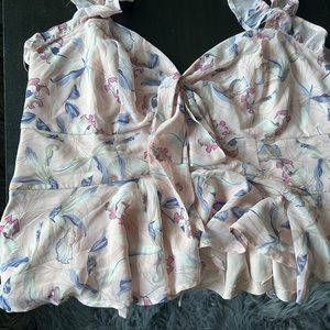 I’m selling tank top